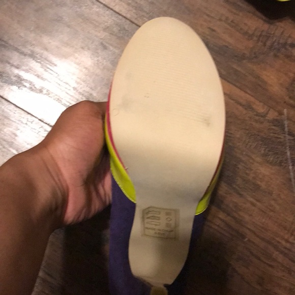 Multi Color Platform - Picture 4 of 4